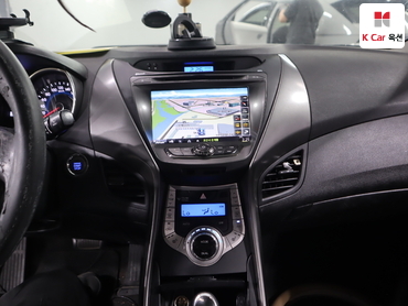 2012 - hyundai avante