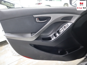 2012 - hyundai avante
