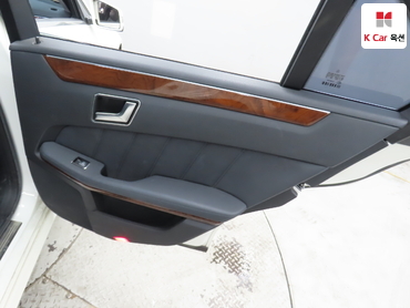 2012 - mercedes-benz e300