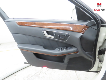 2012 - mercedes-benz e300