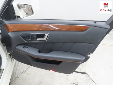 2012 - mercedes-benz e300