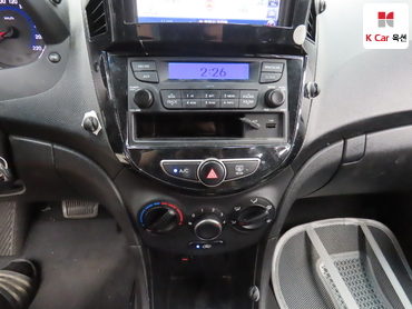 2016 - hyundai accent