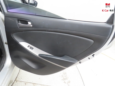 2016 - hyundai accent