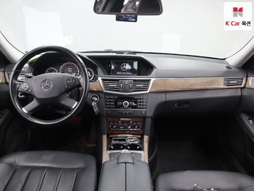 2011 - mercedes-benz e300