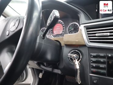 2011 - mercedes-benz e300
