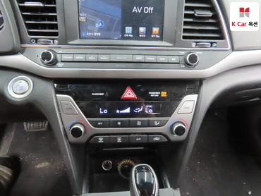 2017 - hyundai avante
