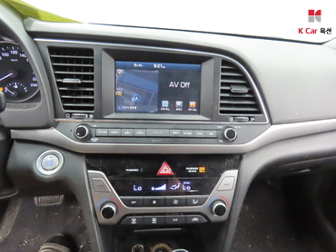 2017 - hyundai avante