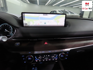 2024 - genesis g80