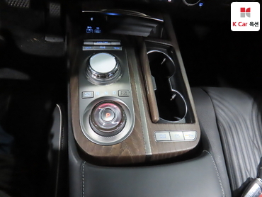 2024 - genesis g80