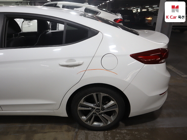 2018 - hyundai avante