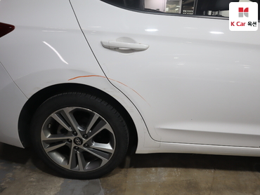 2018 - hyundai avante