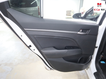 2018 - hyundai avante