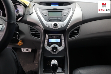 2011 - hyundai avante
