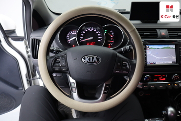 2014 - kia pride