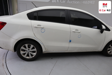 2014 - kia pride