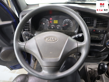 2011 - kia bongo iii