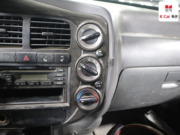 2011 - kia bongo iii