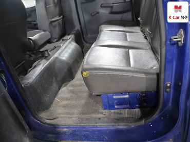 2011 - kia bongo iii