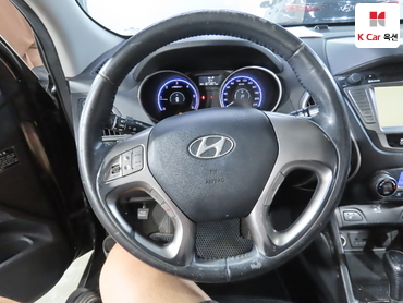 2010 - hyundai tucson