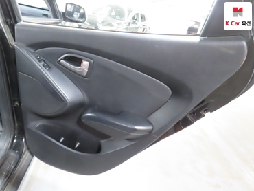 2010 - hyundai tucson