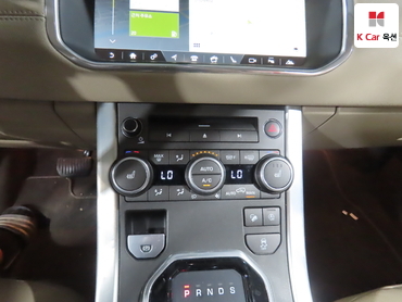 2019 - land rover range rover