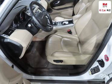 2019 - land rover range rover