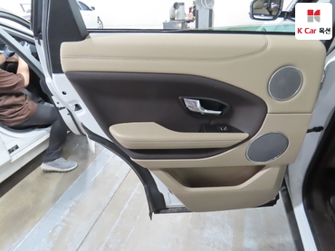 2019 - land rover range rover