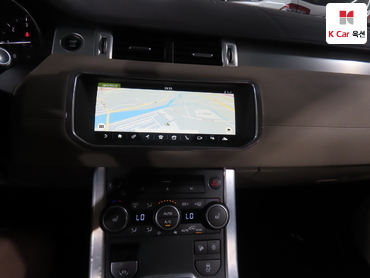 2019 - land rover range rover