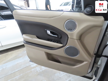 2019 - land rover range rover