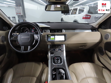 2019 - land rover range rover
