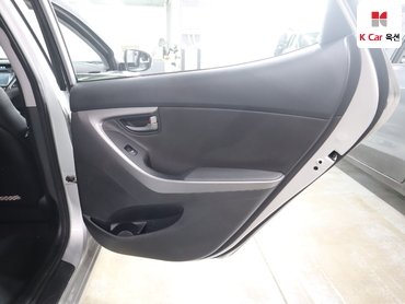 2014 - hyundai avante