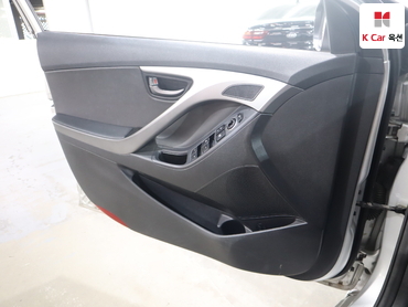 2014 - hyundai avante