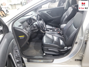2014 - hyundai avante