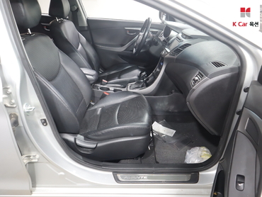 2014 - hyundai avante