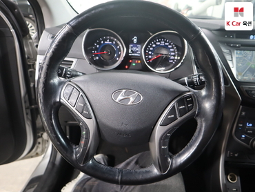 2014 - hyundai avante