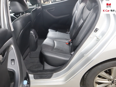 2014 - hyundai avante