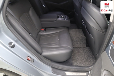 2016 - hyundai g330