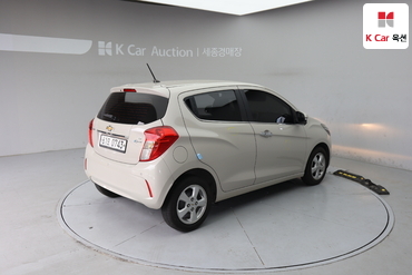 2016 - chevrolet spark