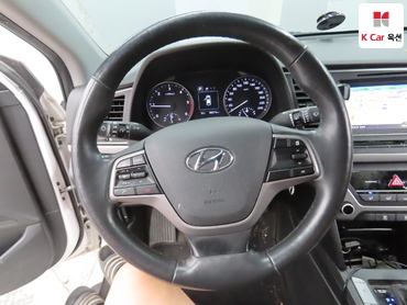 2016 - hyundai avante