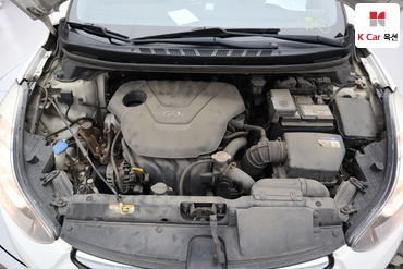 2011 - hyundai avante