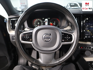 2019 - volvo xc60