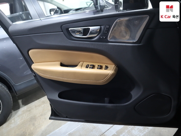2019 - volvo xc60