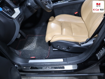 2019 - volvo xc60
