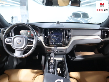 2019 - volvo xc60