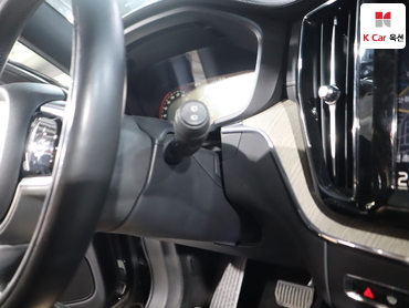 2019 - volvo xc60