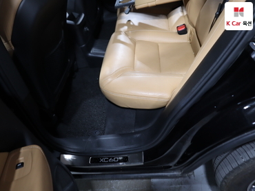 2019 - volvo xc60