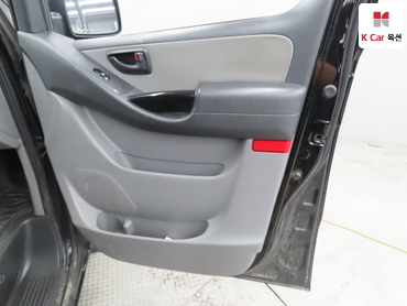 2021 - hyundai grand starex