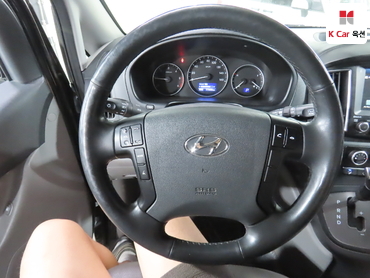 2021 - hyundai grand starex