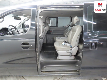 2021 - hyundai grand starex
