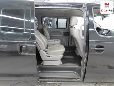 2021 - hyundai grand starex
